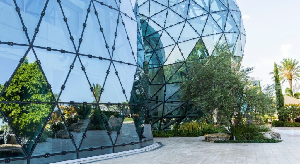 Architectural glass market UAE